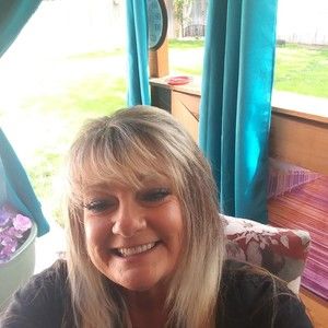 Meet your Posher, Vickie